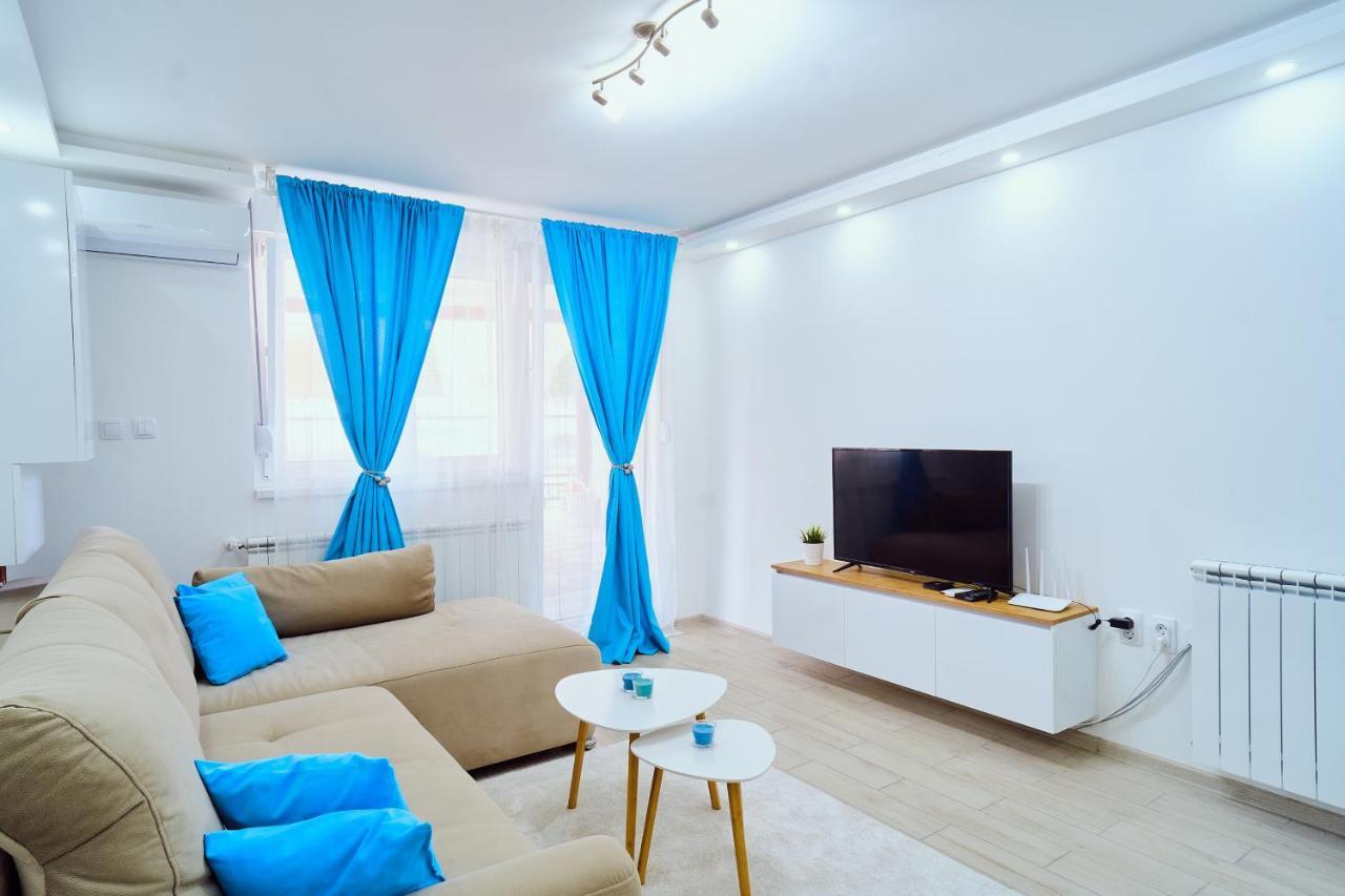 La Lorre Lux Apartment Jagodina Exterior foto