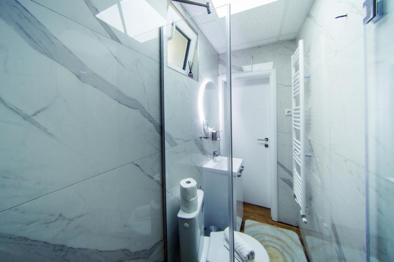La Lorre Lux Apartment Jagodina Exterior foto